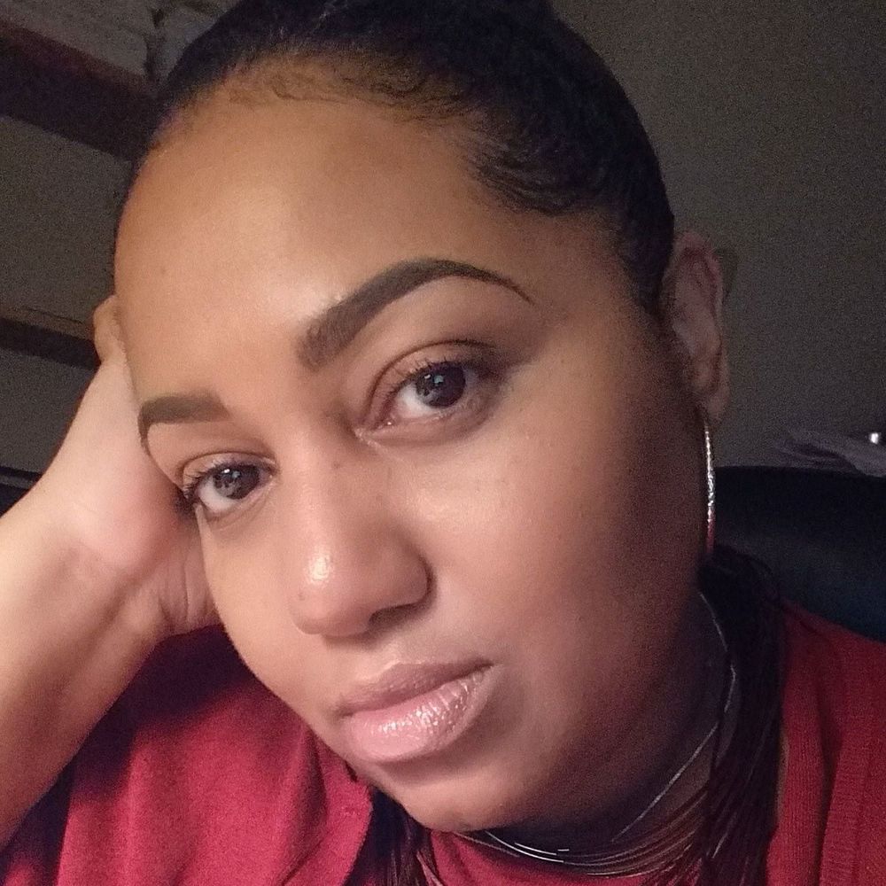 Meet your Posher, Angela